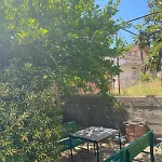 Apartman Nanas House - Entire Old House With Private Yard *