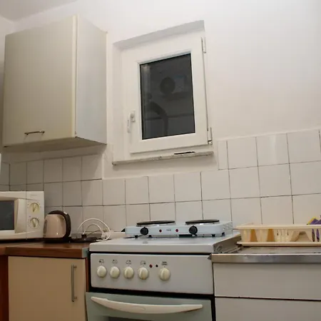 Nanas House - Entire Old House With Private Yard Mostar