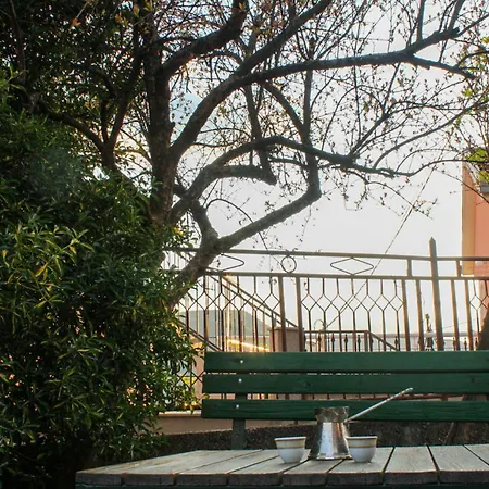 Nanas House - Entire Old House With Private Yard Appartamento *