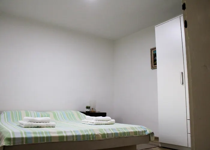 Appartamento Nanas House - Entire Old House With Private Yard Mostar