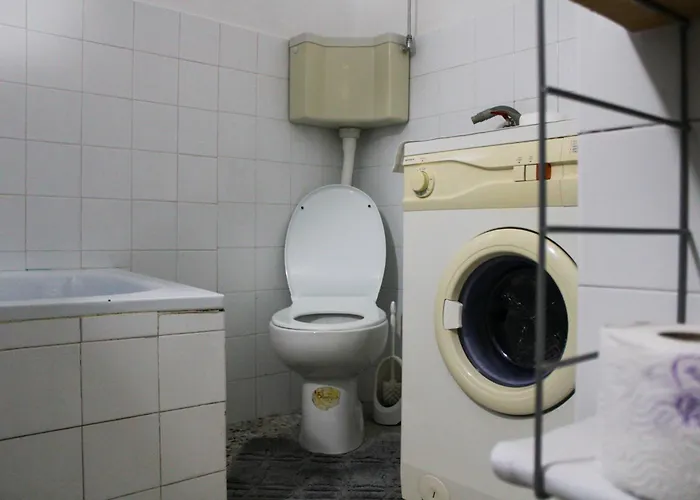 Nanas House - Entire Old House With Private Yard Mostar