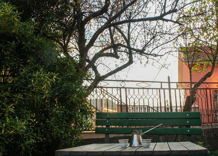 Nanas House - Entire Old House With Private Yard Appartamento *