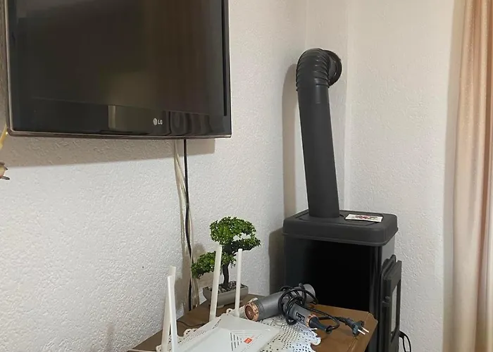 Appartamento Nanas House - Entire Old House With Private Yard *